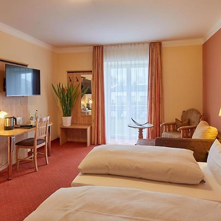 Hotel Gasthof Fellner Furth im Wald Exterior photo